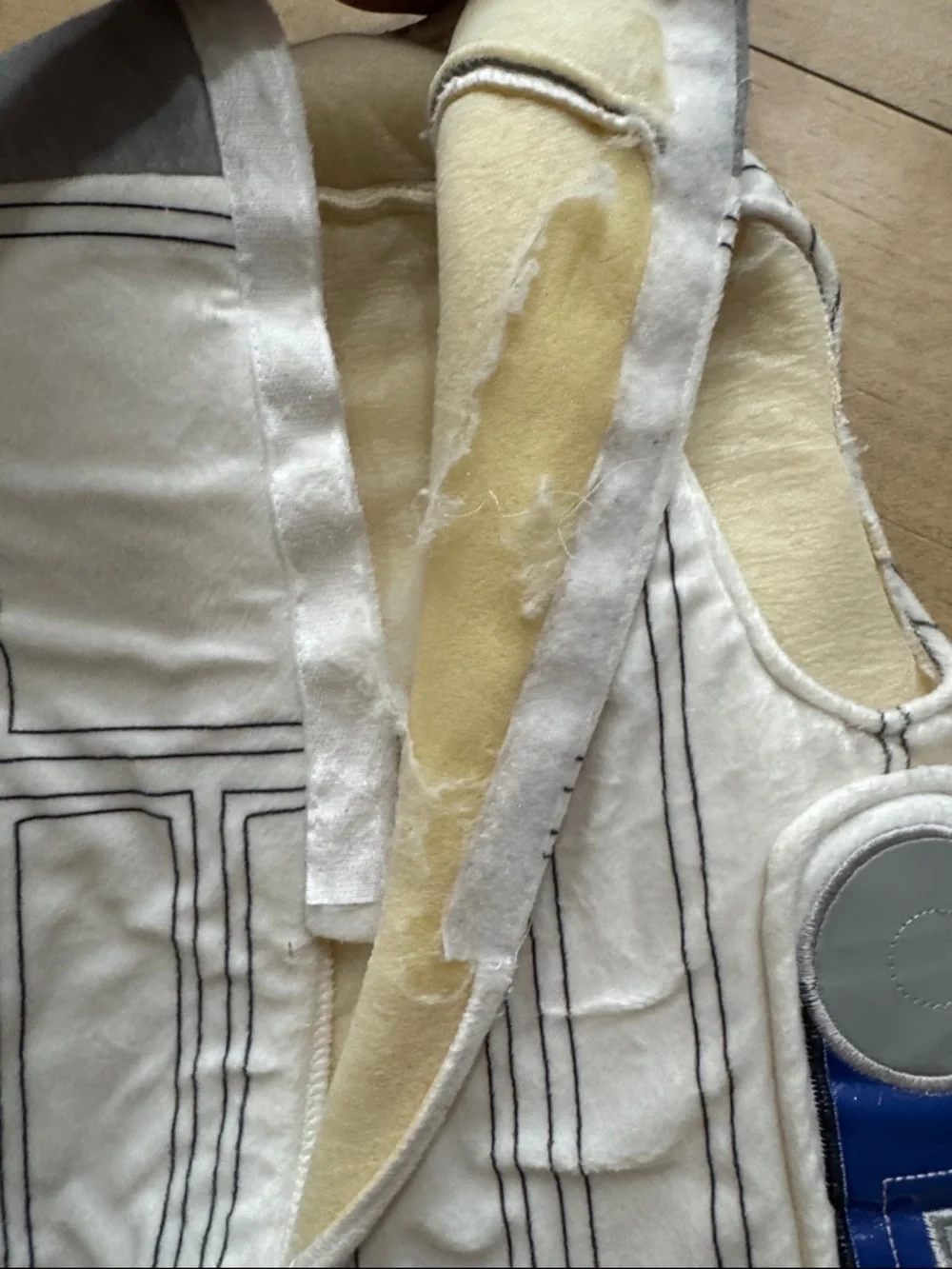 Star Wars R2-D2 White and Blue Kids Costume Vest with Hood - Picture 4 of 5